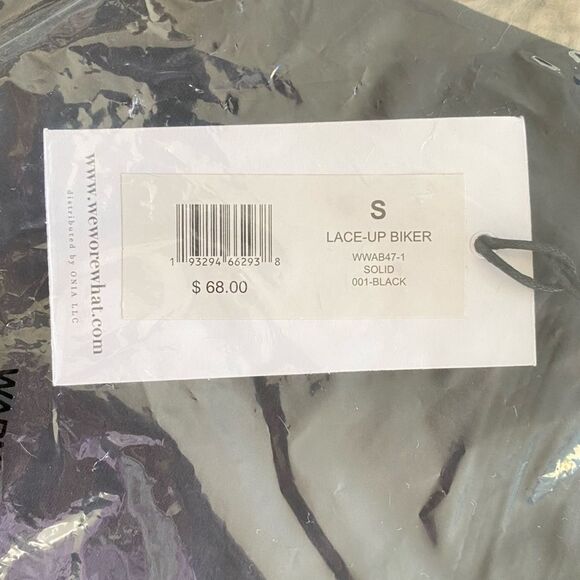 WeWoreWhat Lace Up Biker Short Solid Black Size Small NWT - Picture 9 of 10